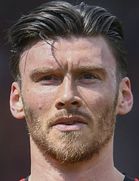 Kieffer Mooreboyu ve yaşı kaç