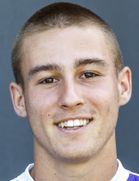 Denis Adamovboyu ve yaşı kaç