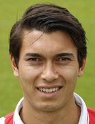 Kenny Dougallboyu ve yaşı kaç