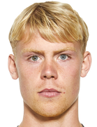 Agust Hlynssonboyu ve yaşı kaç