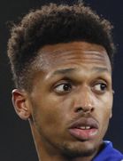 Sidnei Tavaresboyu ve yaşı kaç