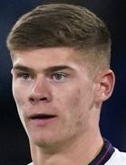 Charlie Cresswellboyu ve yaşı kaç