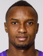 Sterling Yatekeboyu ve yaşı kaç