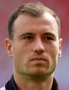 Ashley Barnesboyu ve yaşı kaç