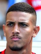 Vinicius Souzaboyu ve yaşı kaç