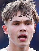 Callum Doyleboyu ve yaşı kaç