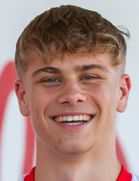 Luis Bezjakboyu ve yaşı kaç