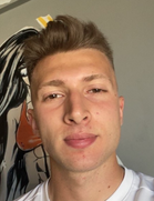 Deniz Palabiyikboyu ve yaşı kaç