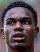 Ernest Nuamahboyu ve yaşı kaç