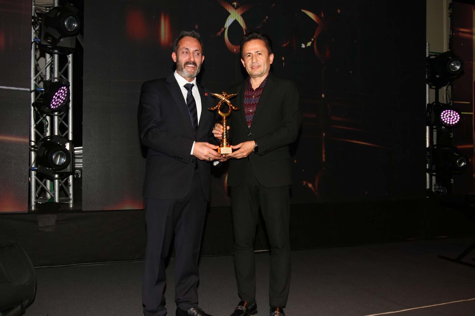 36 farklı kategoride ödül! AYGAD, Altın İmza Ödülleri sahiplerini buldu!