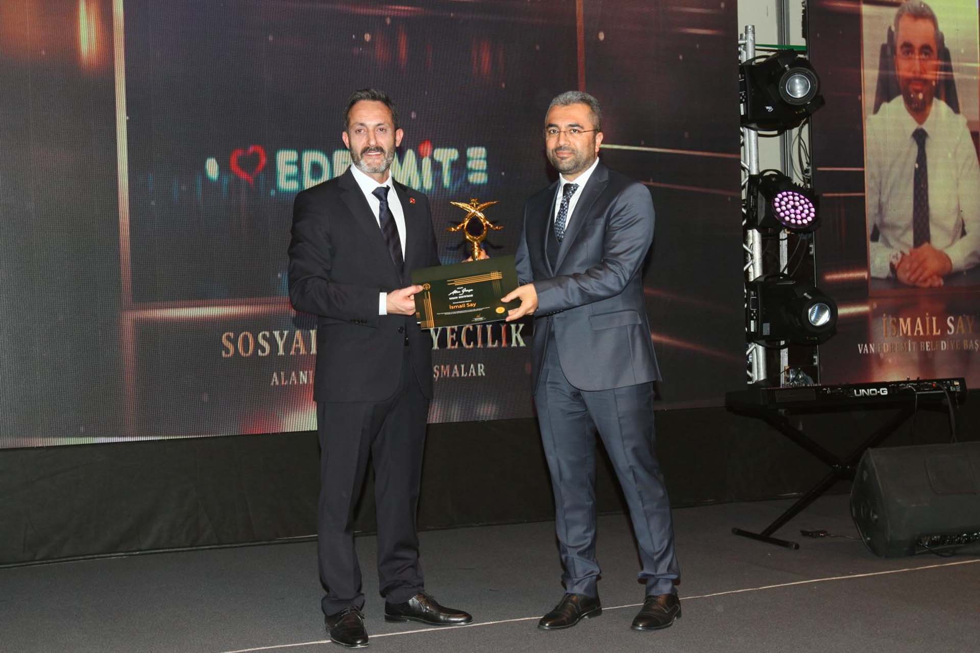 36 farklı kategoride ödül! AYGAD, Altın İmza Ödülleri sahiplerini buldu!