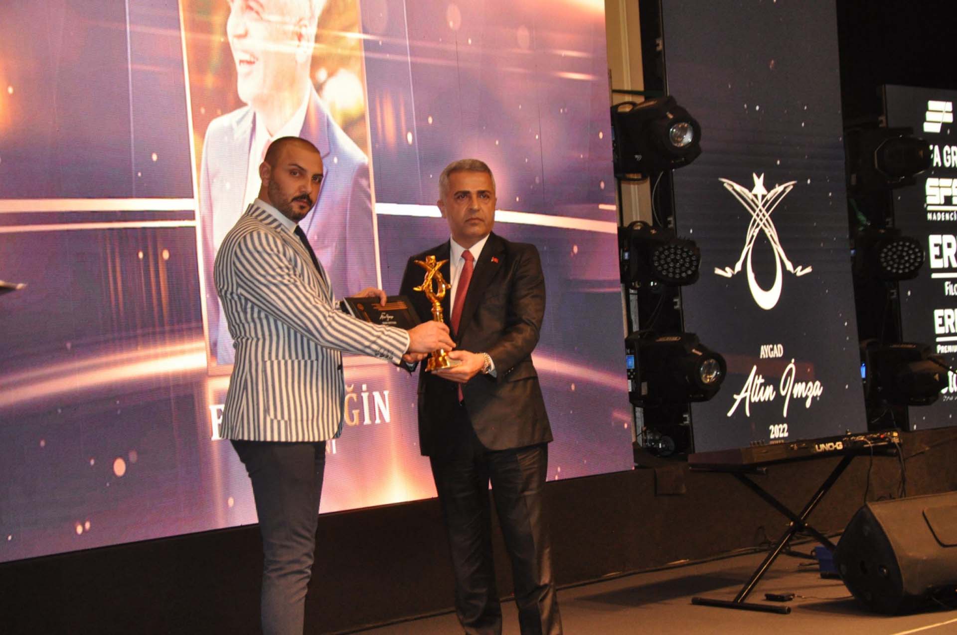 36 farklı kategoride ödül! AYGAD, Altın İmza Ödülleri sahiplerini buldu!