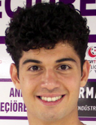 kimdir, boyu kaç, hangi takımda