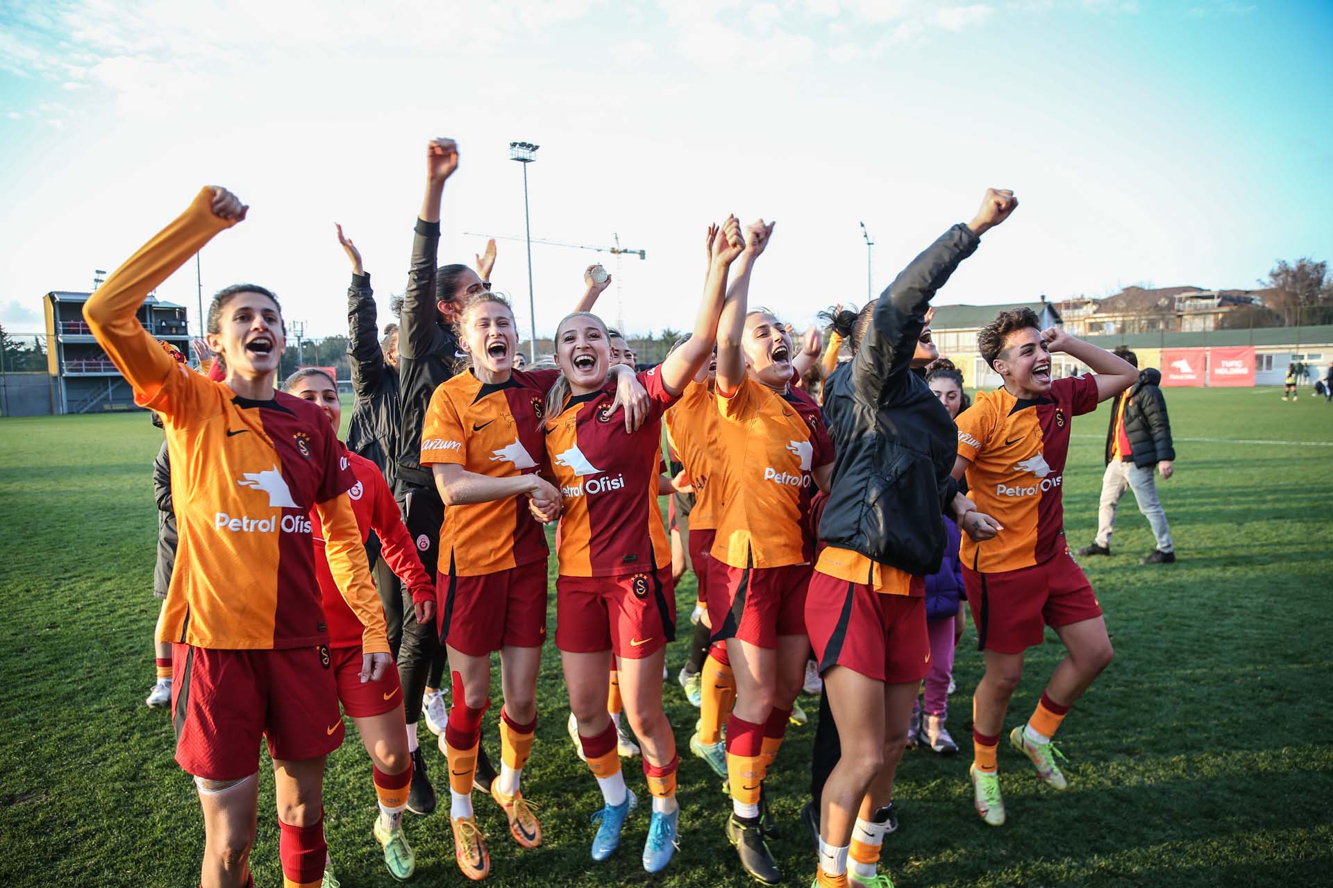 Kadınlar Futbol Ligi: Galatasaray 2 - 0 Fenerbahçe | MAÇ SONUCU