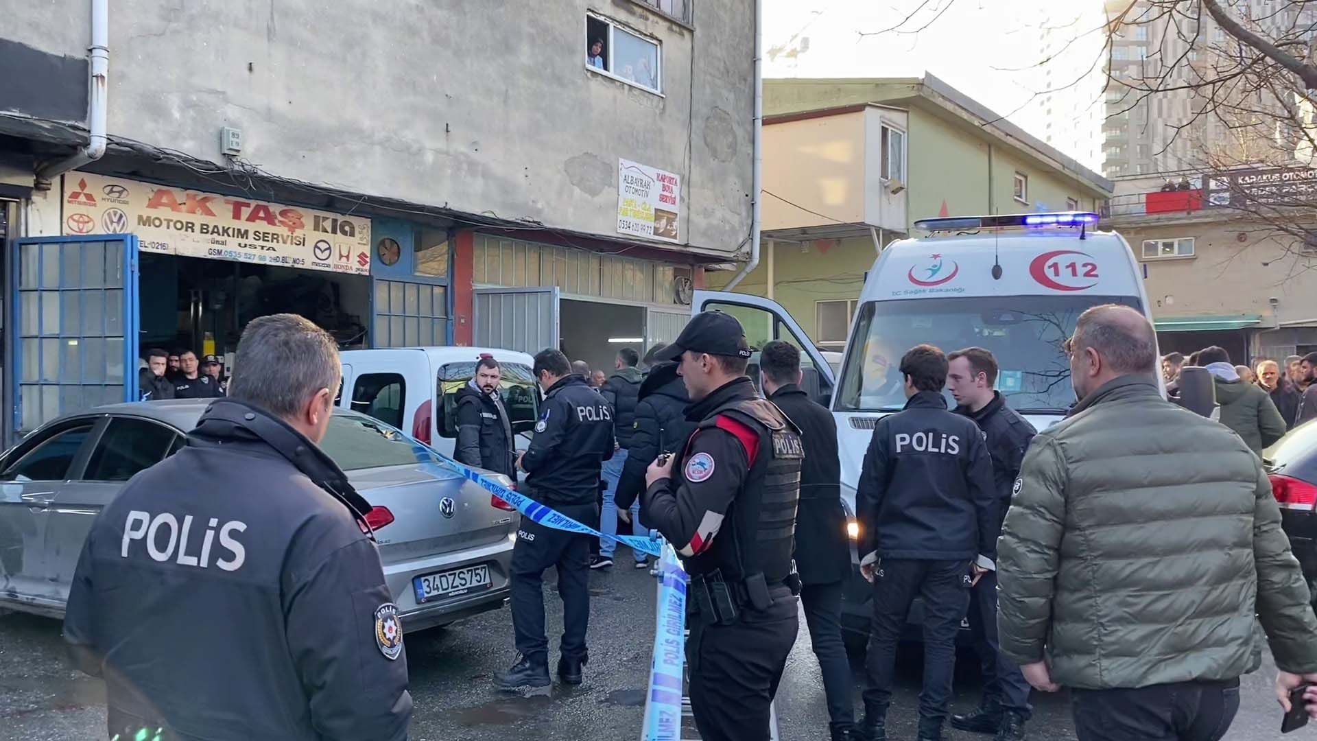 İstanbul Ümraniye'de dehşet! Oto saniye sitesinde silahlı kavga: 1 ölü, 3'ü ağır 6 yaralı 