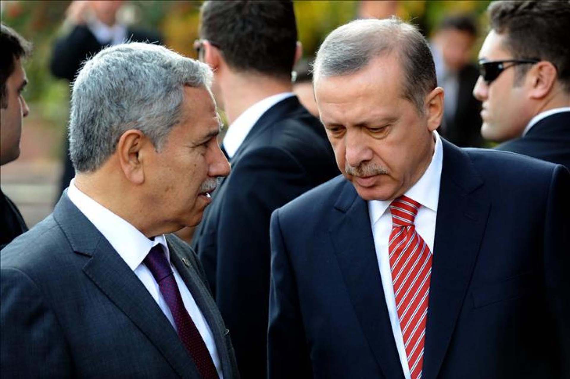 Bülent Arınç, altılı masanın umutlarını yerle bir etti: Cumhurbaşkanımız bu seçimi birinci turda kazanacak 