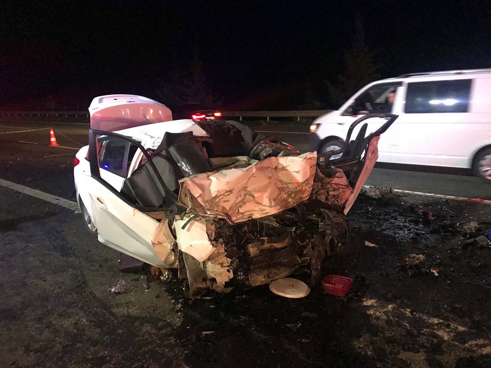 TAG Otoyolu'nda feci kaza! Otomobille çekici çarpıştı: Çok sayıda ölü var