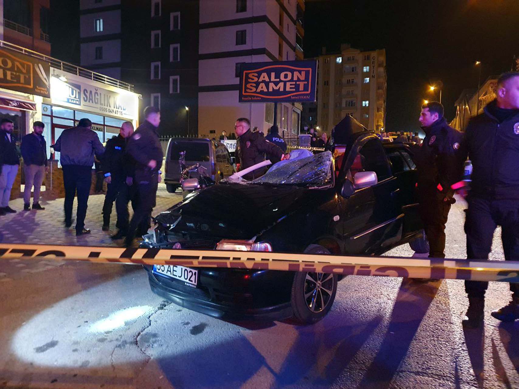 Kayseri'de ehliyetsiz sürücü dehşeti! Arkadaşının öldüğünü bile bile yola devam etti: Arkada oturan gencin uzuvları koptu