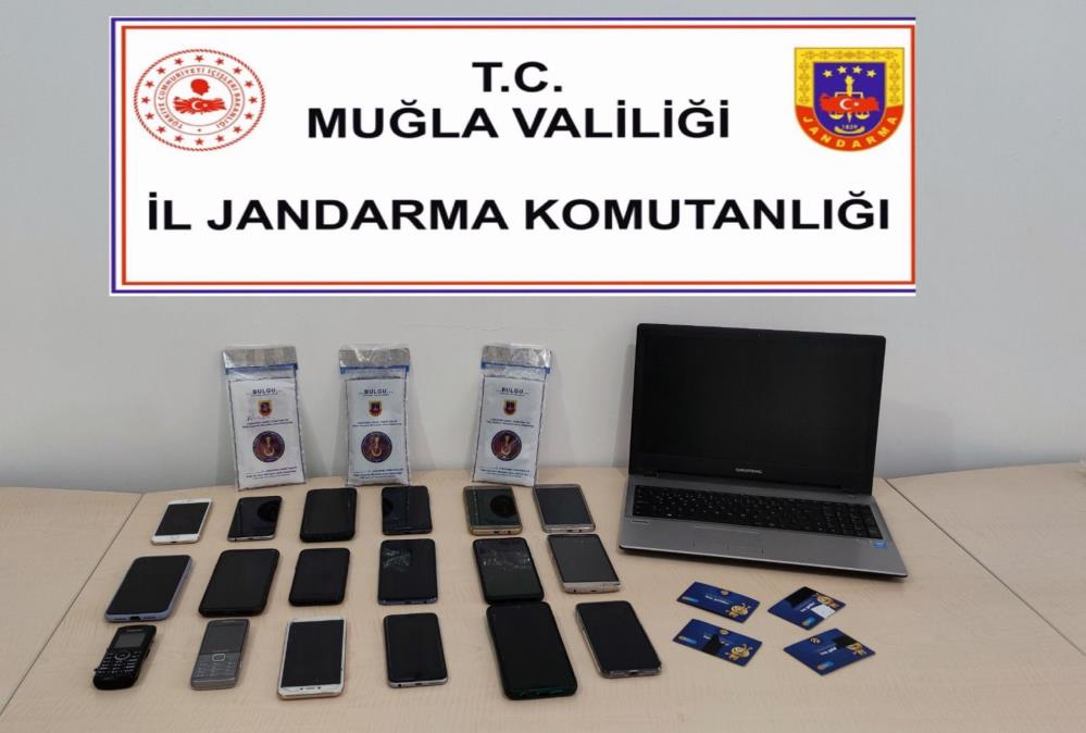 Muğla İl Jandarma'dan nokta operasyon: Bilişim dolandırıcıları tutuklandı