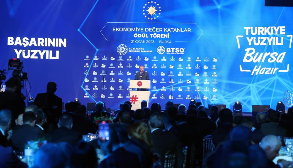 Cumhurbaşkanı Erdoğan Bursa'da konuştu: Bunların tek derdi iradesi olmayan bir şahsiyeti millete cumhurbaşkanı adayı olarak kabul ettirmektir