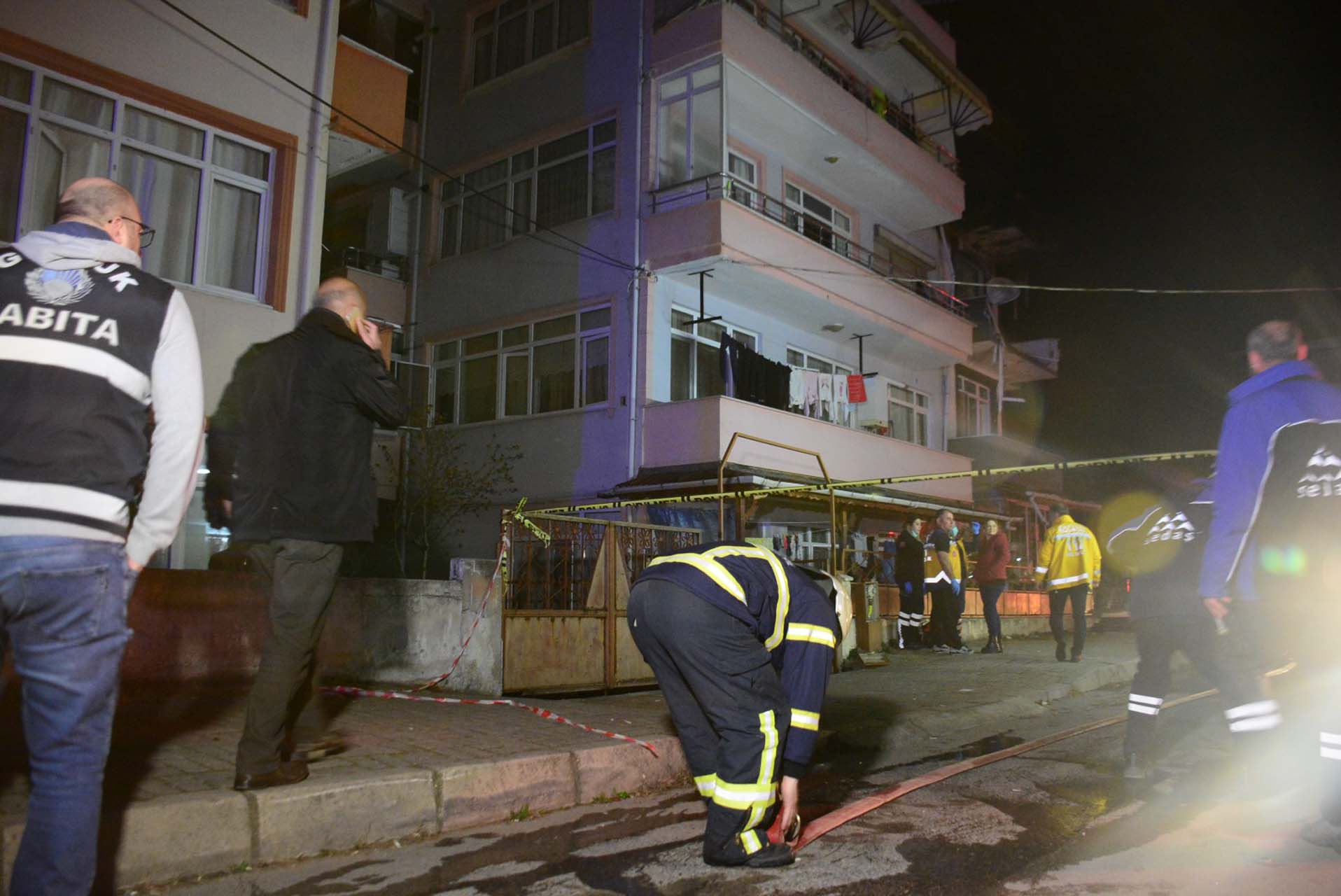 Kocaeli Gölcük'te doğalgaz patlaması! Vatandaşlar sokağa döküldü: 2'si ağır 5 yaralı