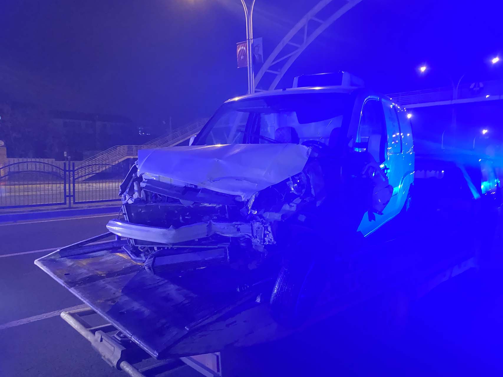 Diyarbakır'da feci kaza! Polislerin olduğu aracı biçti, başka araca çarptı: Polis memuru Kemal Güleç şehit oldu, yaralılar var 