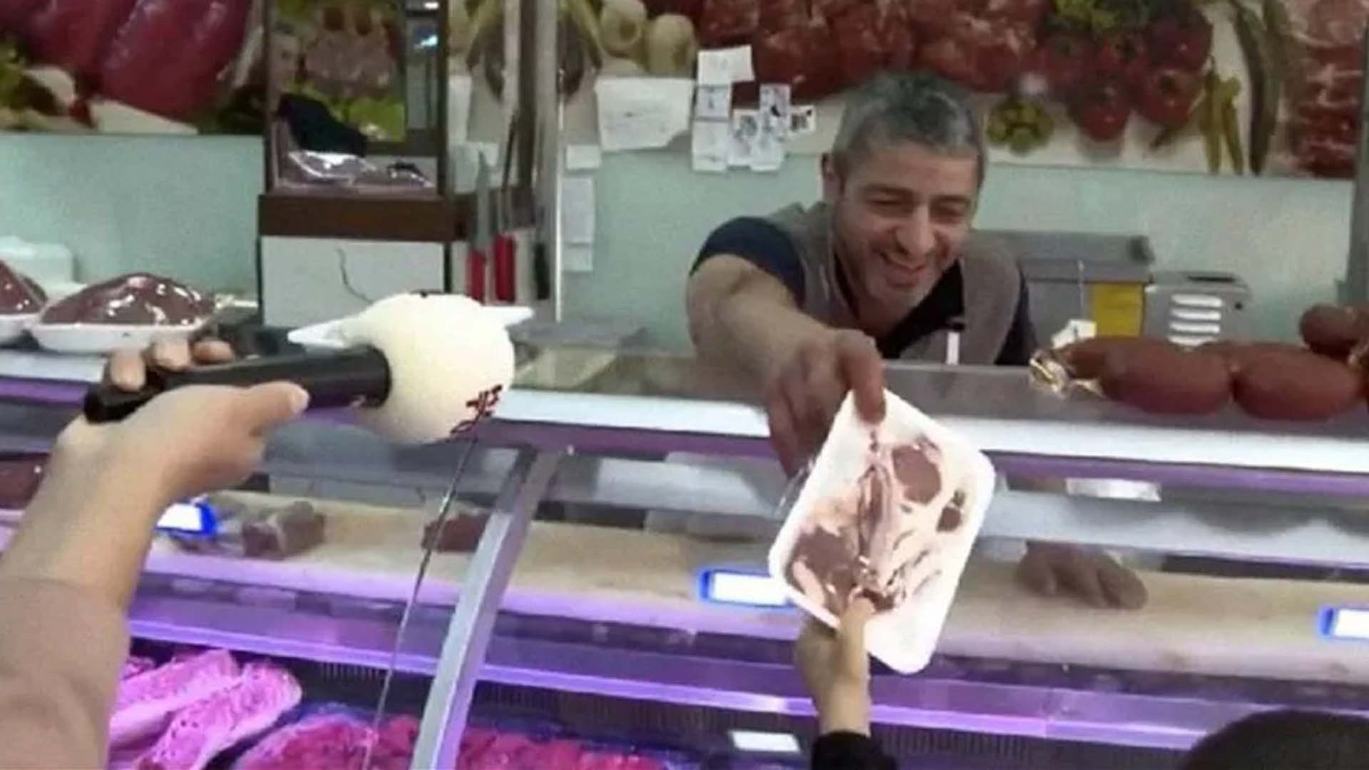 Karne hediyesi et alan çocuk haberindeki gerçek ortaya çıktı! Habertürk o muhabirin işine son verdi 