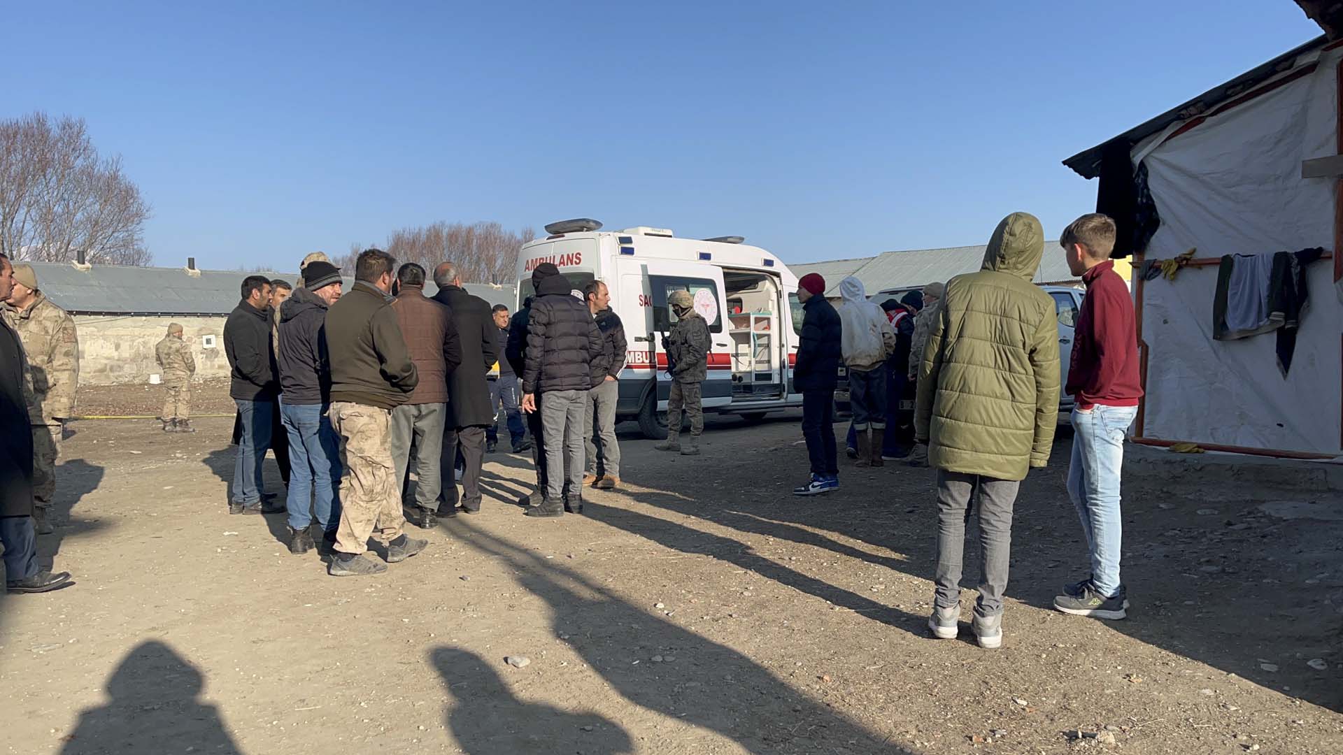 Ağrı'da kan donduran olay! 3 kişi başından vurulmuş halde ölü bulundu 