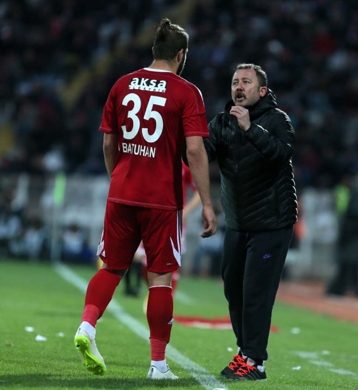 Batuhan Karadeniz'in Sergen Yalçın anısı kahkahaya boğdu: Bursa'ya iki tane attım, İstanbul bileti kestirdi