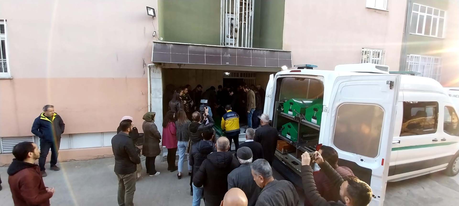 Eski MHP Milletvekili Mesut Dedeoğlu’nun acı günü! Ağabeyi ve yengesi hayatını kaybetti 