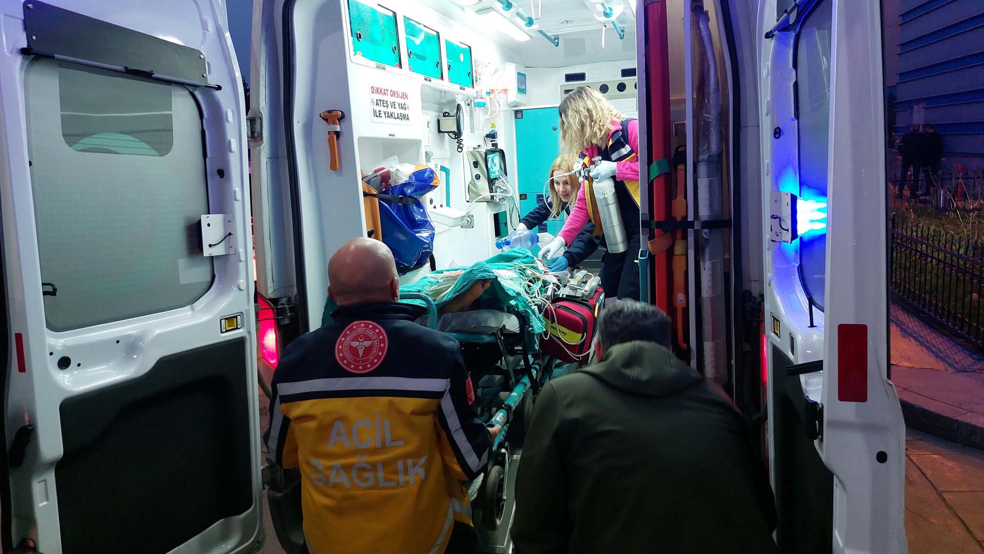 Samsun'da dehşet! İki grup arasında bıçaklı, keserli kavga: Ölü ve ağır yaralılar var 