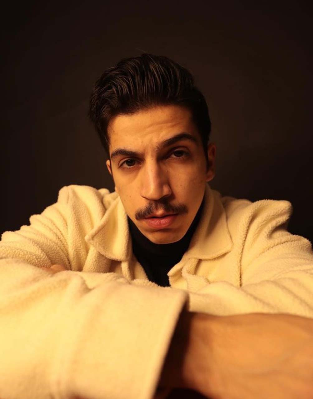 Lorin Merhart kimdir? Lorin Merhart Türk müdür? Lorin Merhart kaç yaşında,nereli?