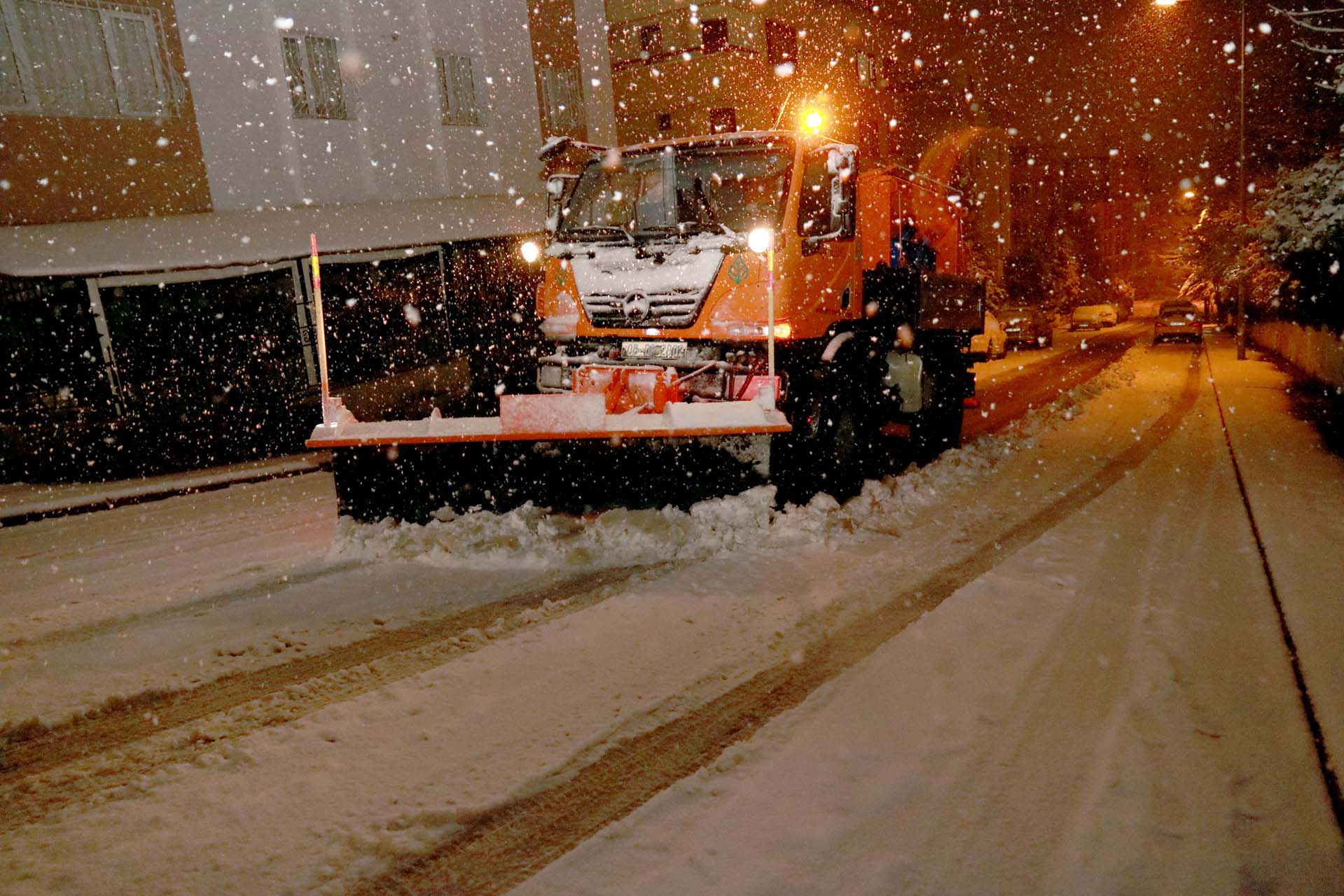 Meteoroloji'den iki bölge için kuvvetli kar yağışı uyarısı! O illerdeki vatandaşlar tir tir titreyecek 
