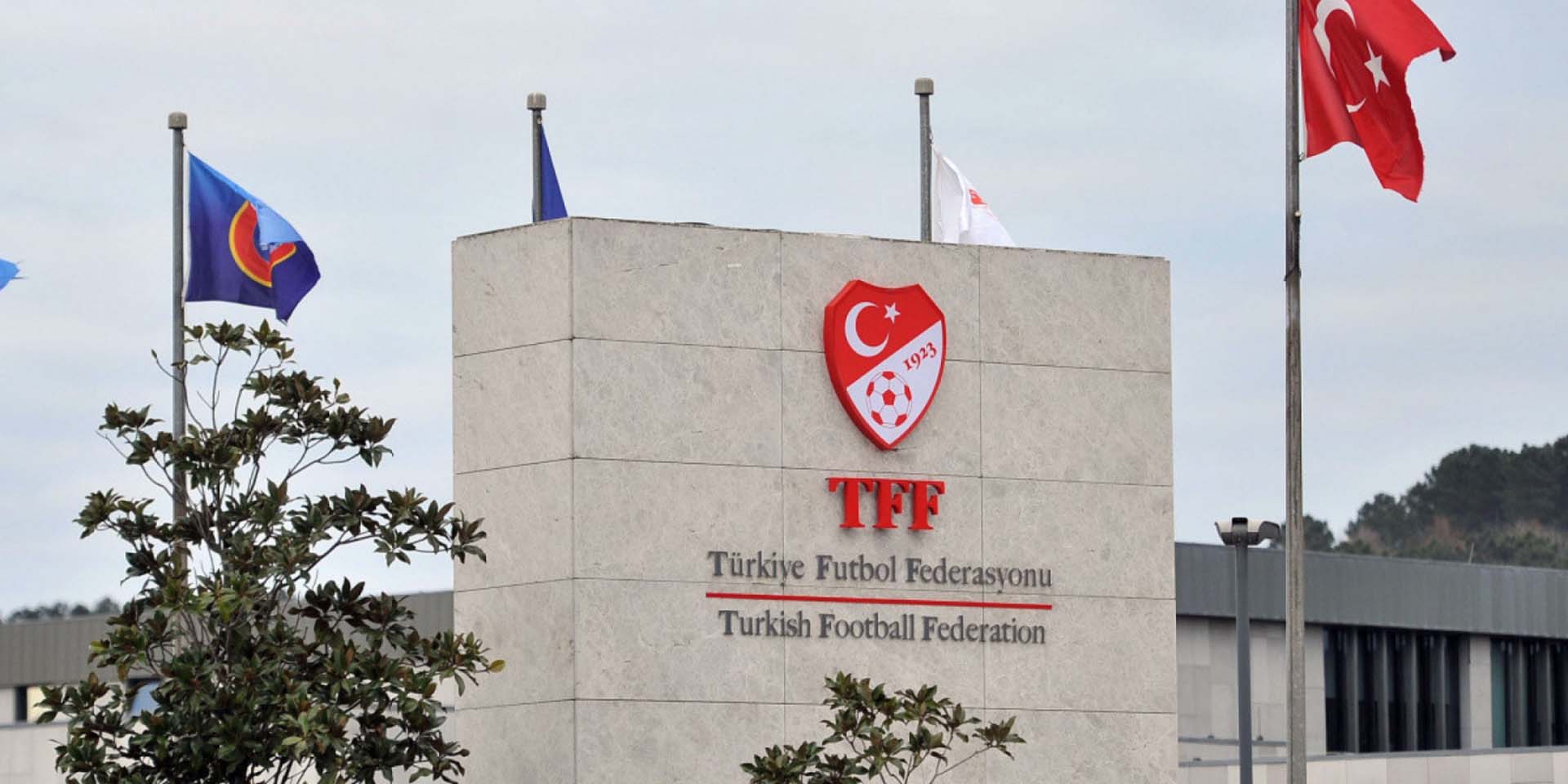 TFF duyurdu! Merkez Hakem Kurulu Başkanı Sabri Çelik ve kurul üyeleri istifa etti 