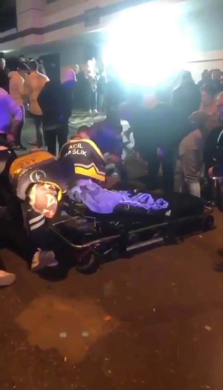 İstanbul Çekmeköy'de dehşet! El freni çekilmeyen araç, asker eğlencesi yapan grubun arasına daldı: Ölü ve yaralılar var