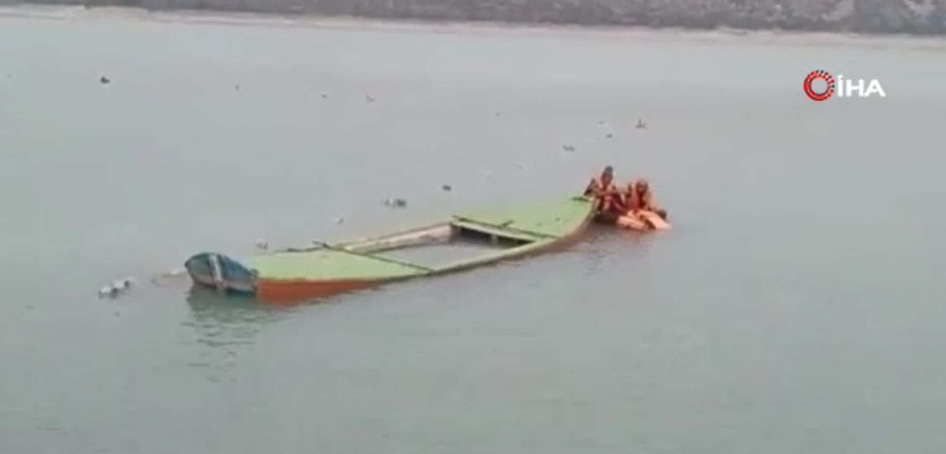 Gezinin sonu acı oldu! Bot alabora oldu: Çok sayıda çocuk hayatını kaybetti 