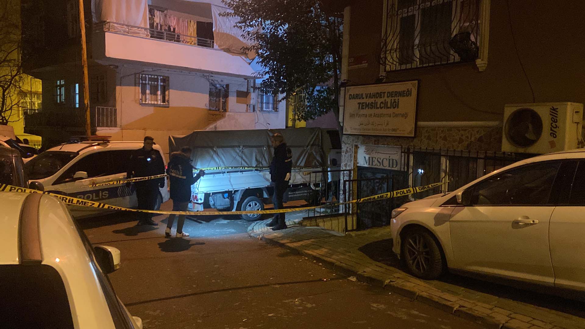 İstanbul Esenler'de koca dehşeti! Eşini silahla vurarak öldürdü