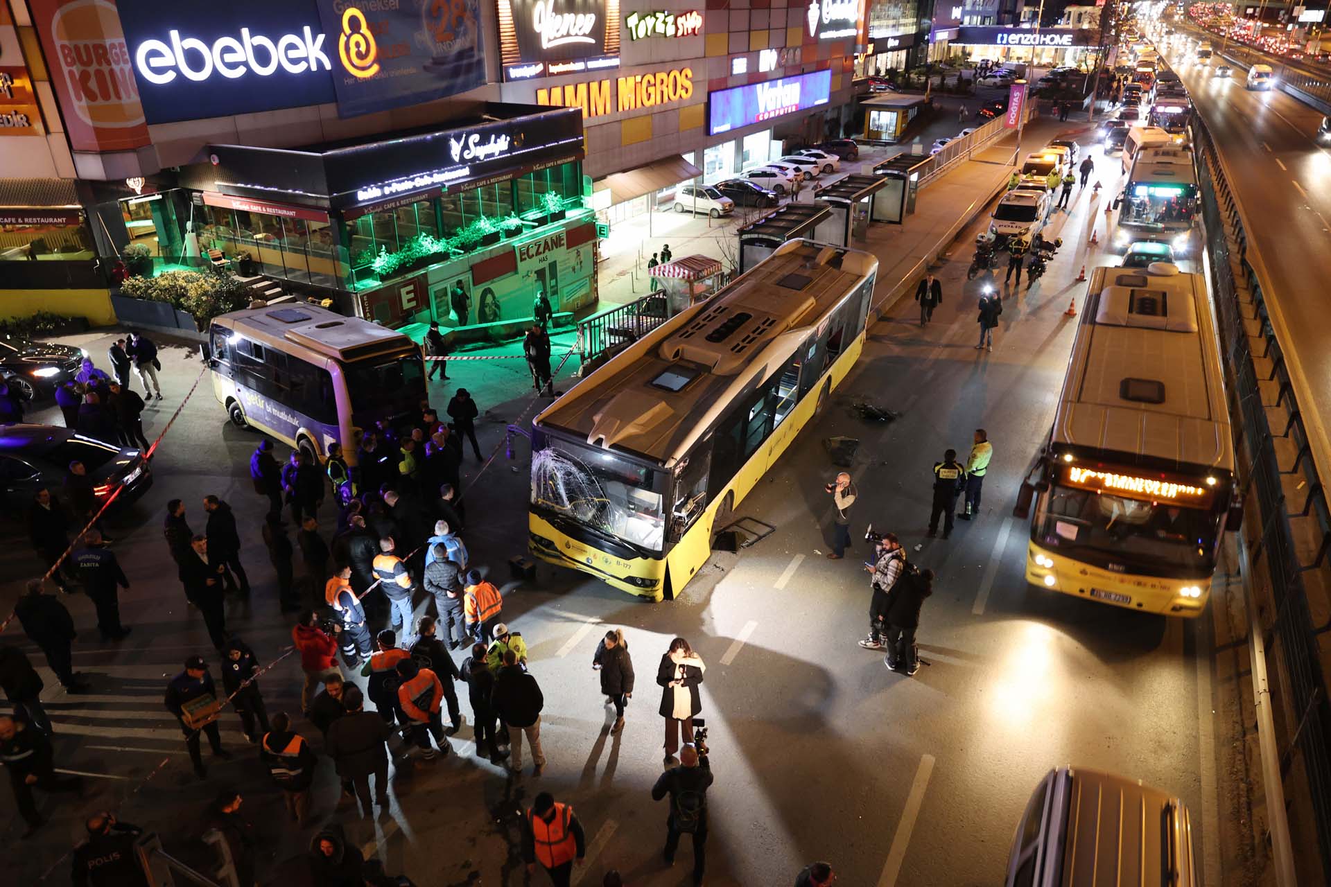 Bahçelievler'de İETT otobüsü durağa dalmıştı! Feci kazadaki can kaybı sayısı arttı! 