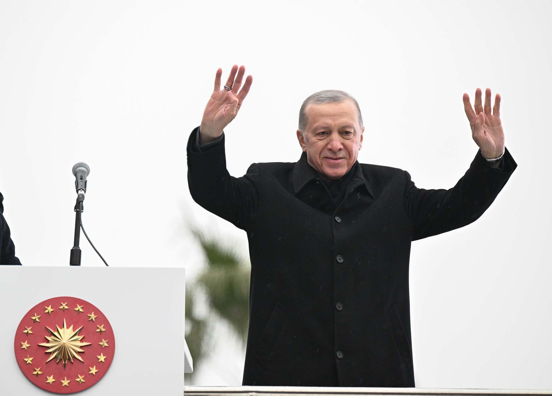 Cumhurbaşkanı Erdoğan, Nazilli'de vatandaşlara hitap etti: Masanın altında birbirinin ayaklarını tekmelemekten fırsat bulamıyorlar