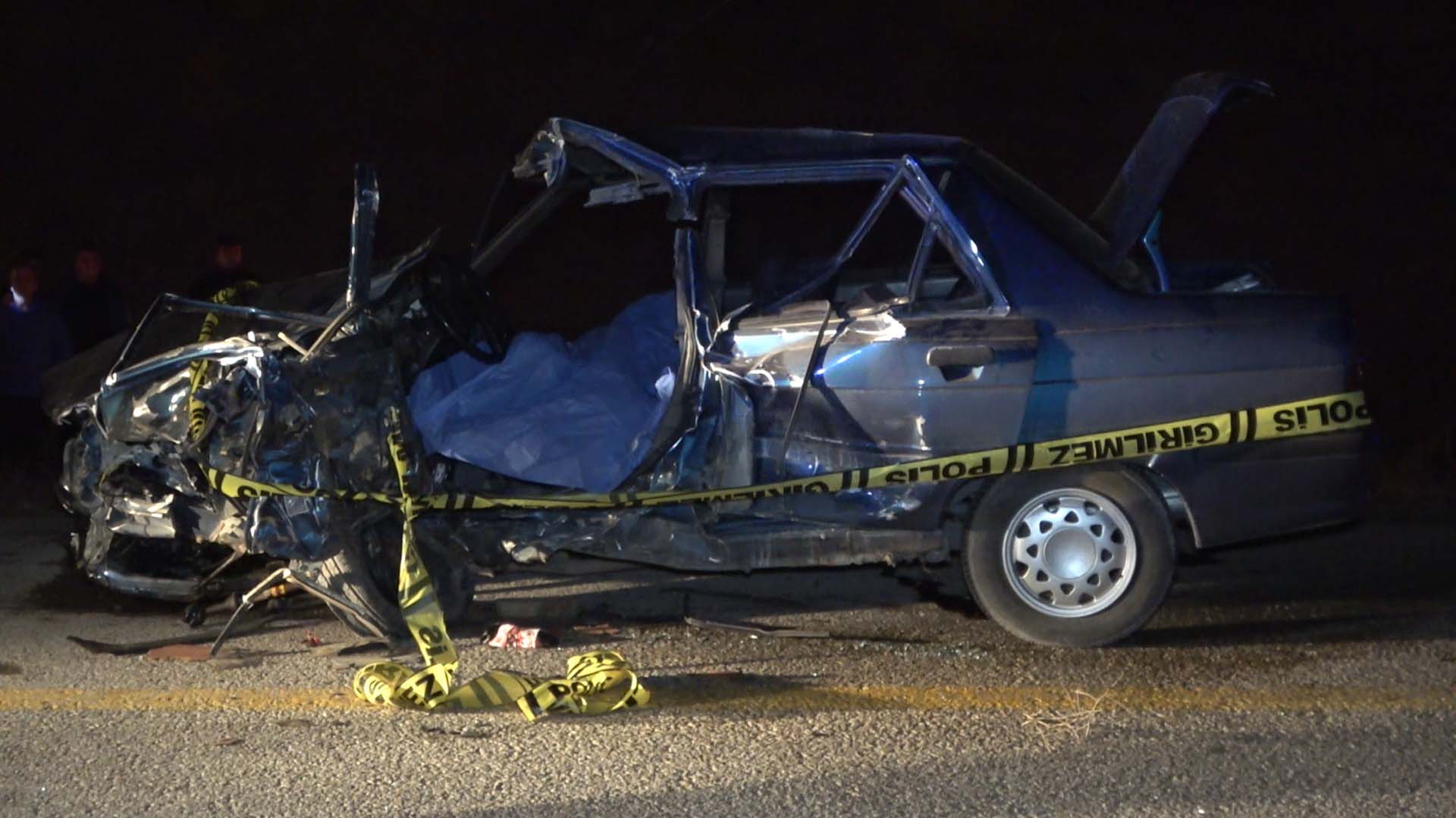 Kırıkkale'de iki araç kafa kafaya çarpıştı! Çok sayıda yaralı var!