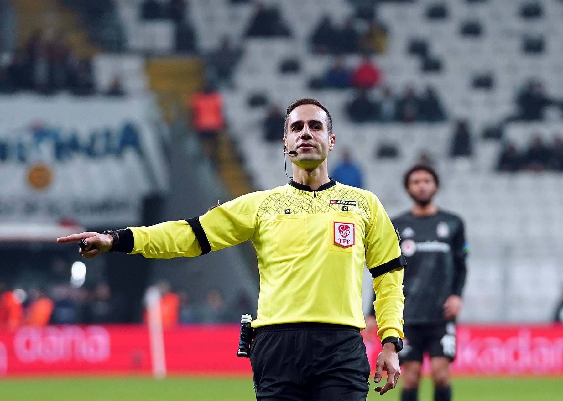 Rıdvan Dilmen gündeme getirmişti! Ahmet Ercanlar şike yaptığı öne sürülen hakemlerin ismini açıkladı 