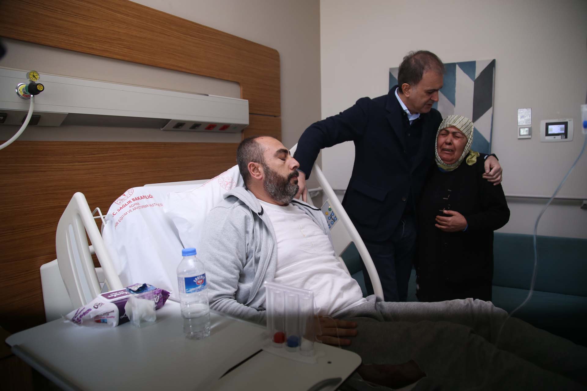 AK Parti Sözcüsü Ömer Çelik, açık ve net konuştu: Yağma olayları karşısında son derece acımasız olacağız