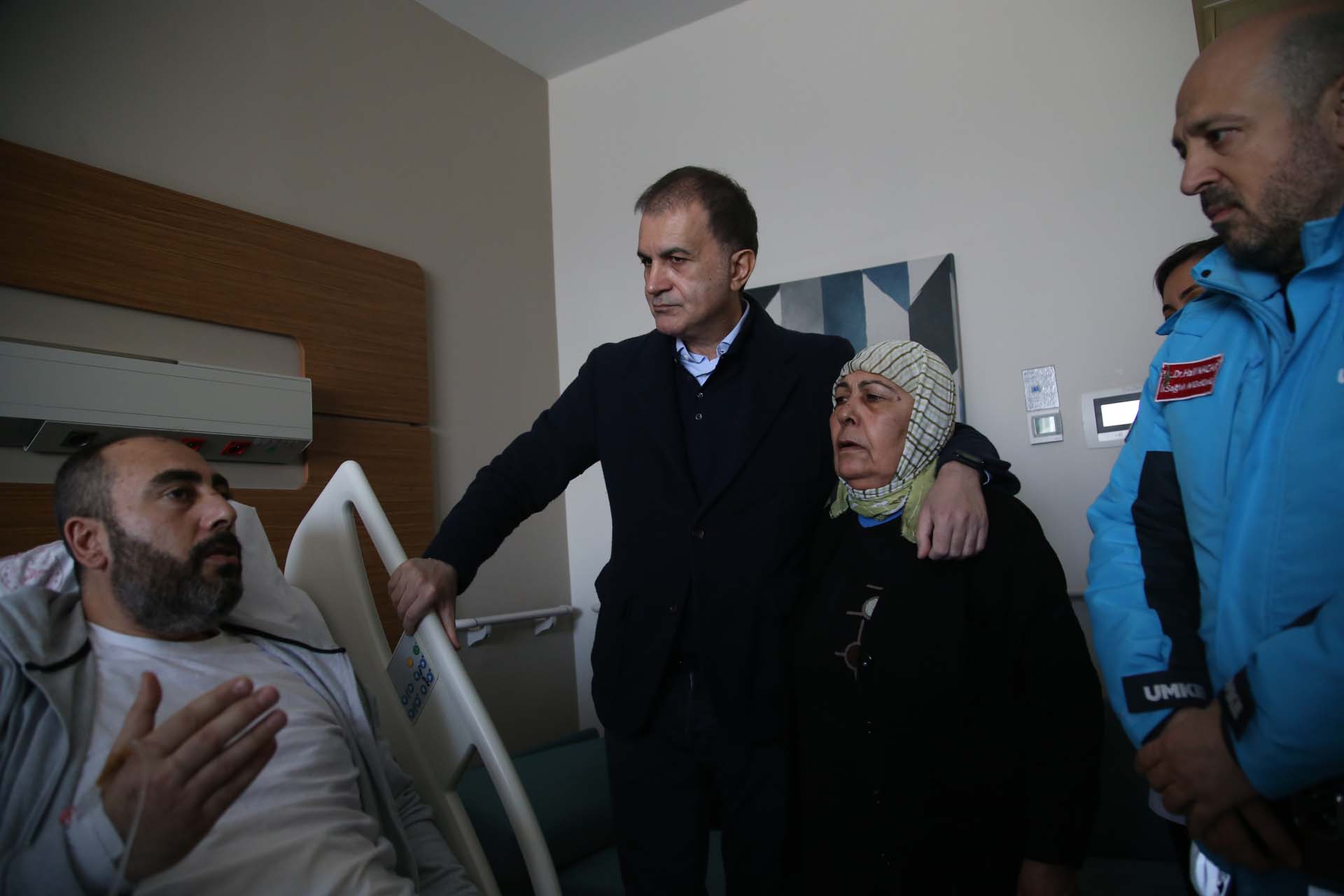 AK Parti Sözcüsü Ömer Çelik, açık ve net konuştu: Yağma olayları karşısında son derece acımasız olacağız