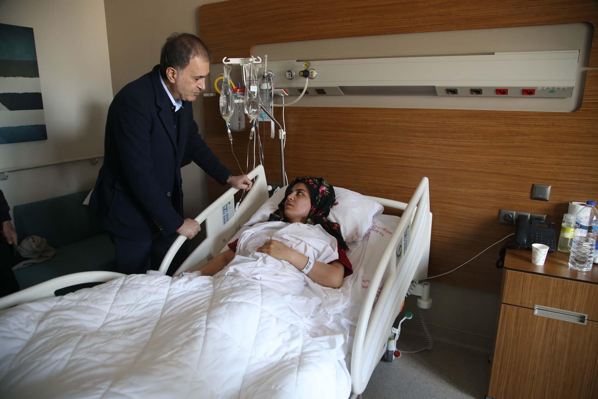 AK Parti Sözcüsü Ömer Çelik, açık ve net konuştu: Yağma olayları karşısında son derece acımasız olacağız