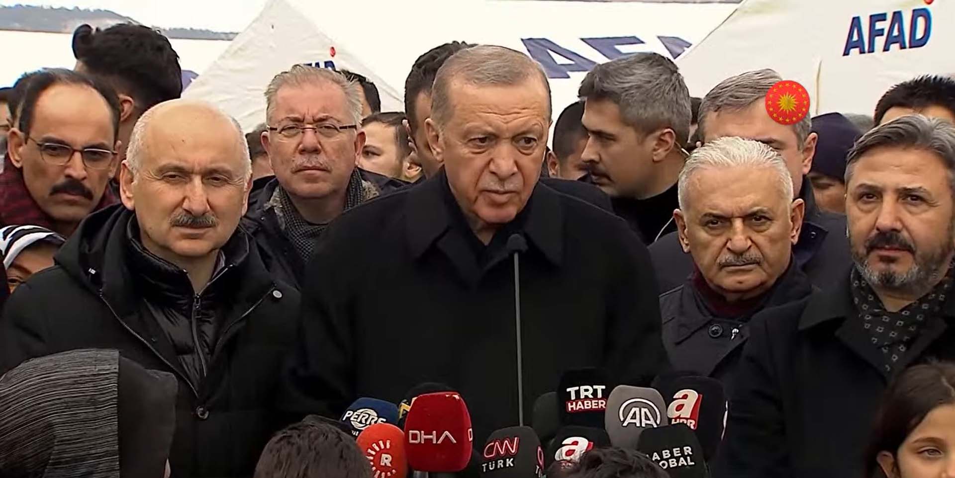 Cumhurbaşkanı Erdoğan, deprem bölgesi Adıyaman'da konuştu! Hane başına 15 bin lira yardım verilecek, kira yardımı yapılacak