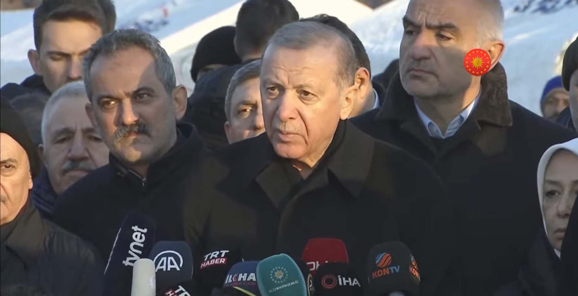 Cumhurbaşkanı Erdoğan, Malatya'da açıklamalarda konuştu: Hiçbir insanımızı çaresiz, sahipsiz bırakmayacağız