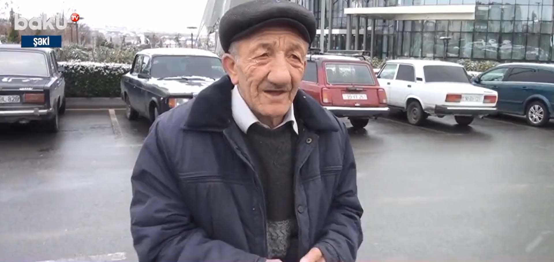 Türkiye'ye yardım göndermek için borç aldı! Azerbaycanlı Hikmet dede içimizi ısıttı: Türkiye bekleyemez, şimdi göndermeliyim