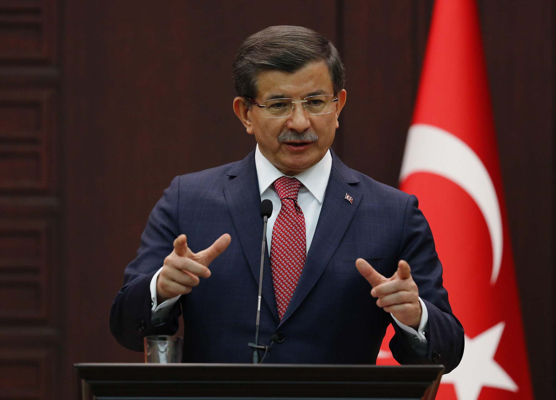 Depremi siyasi çıkarlarına alet edenler kervanına Ahmet Davutoğlu da katıldı: "Kader değil kısa devre”