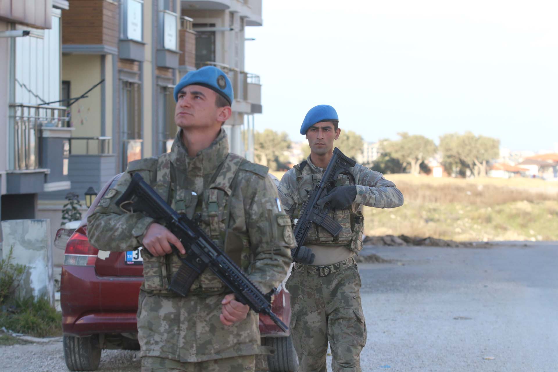 Komandolar Hatay sokaklarında güvenliği sağlıyorlar!