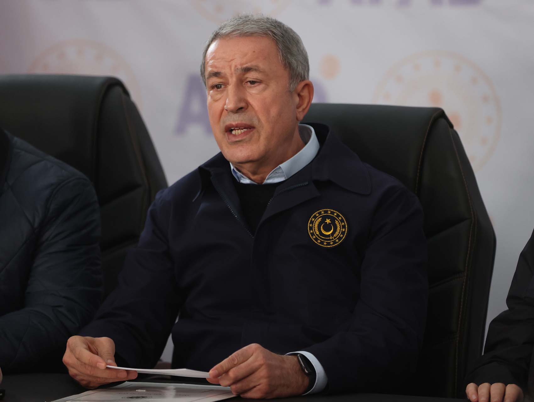 Son dakika | Bakan Hulusi Akar duyurdu: Er, erbaş ve personele deprem izni verildi